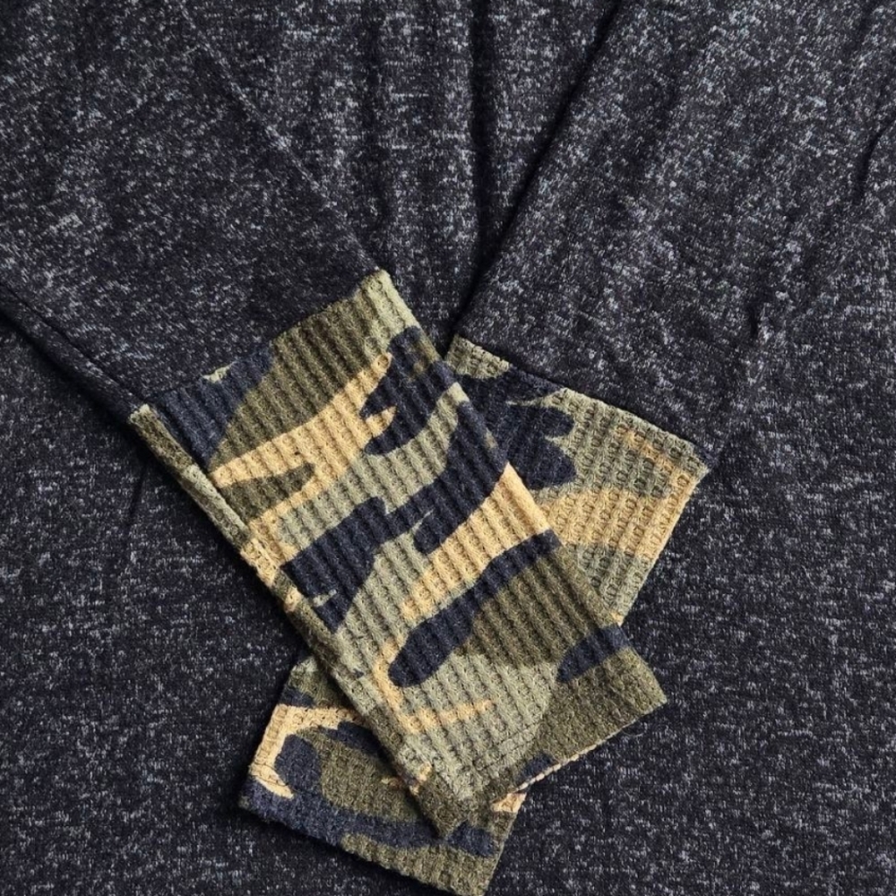 Haptics Sweater - Picture 3 of 5